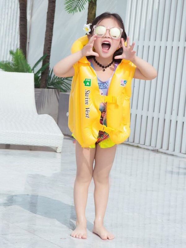 kids inflatable swim vest – safe swimming jacket for school children | pool & beach life jacket